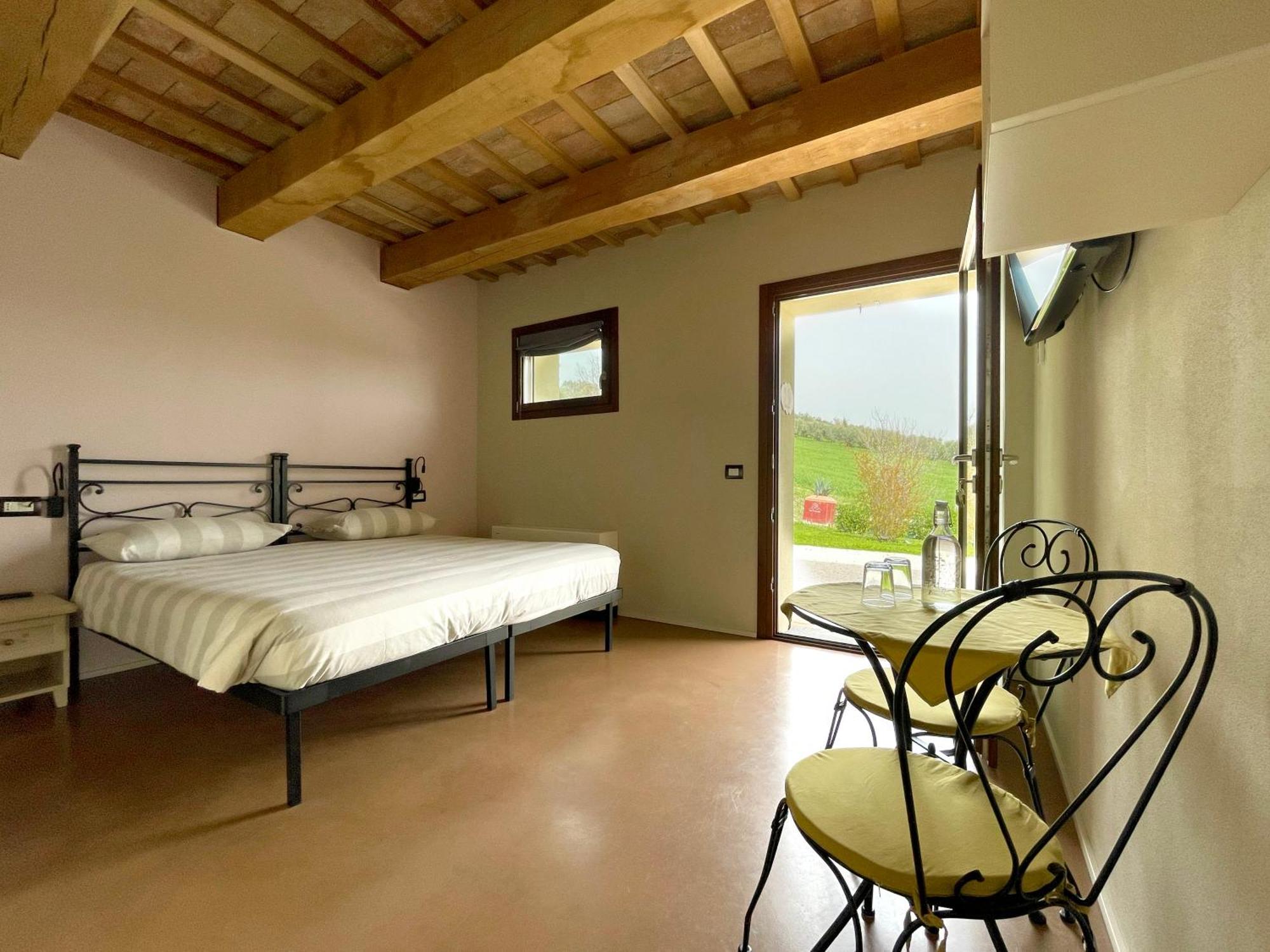 Casale Dei Cinque Colli Villa Ostra Exterior photo